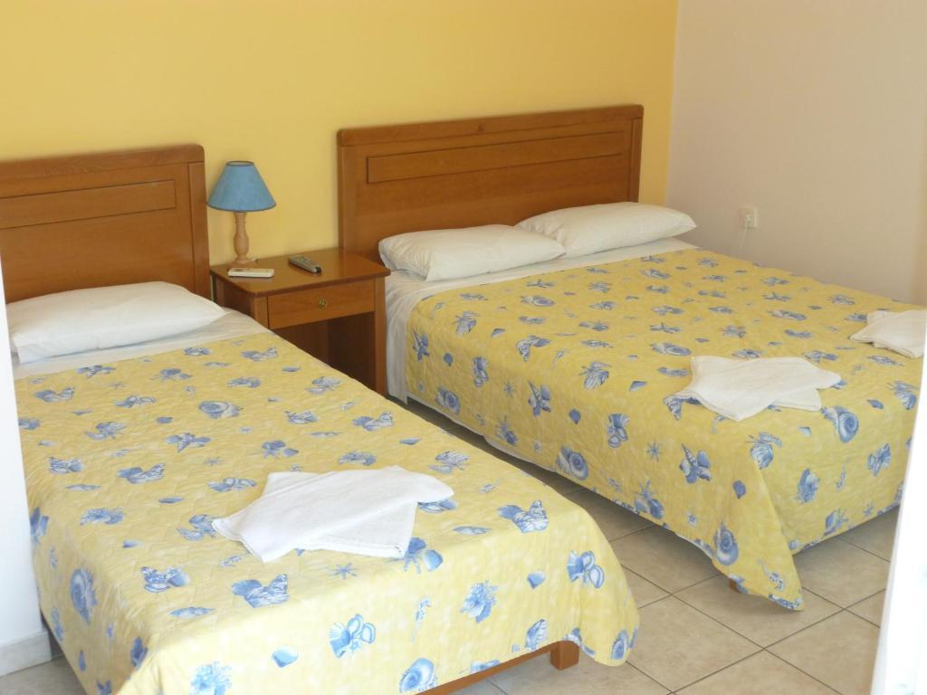 Peter & Tony Rooms Ґаліссас Номер фото