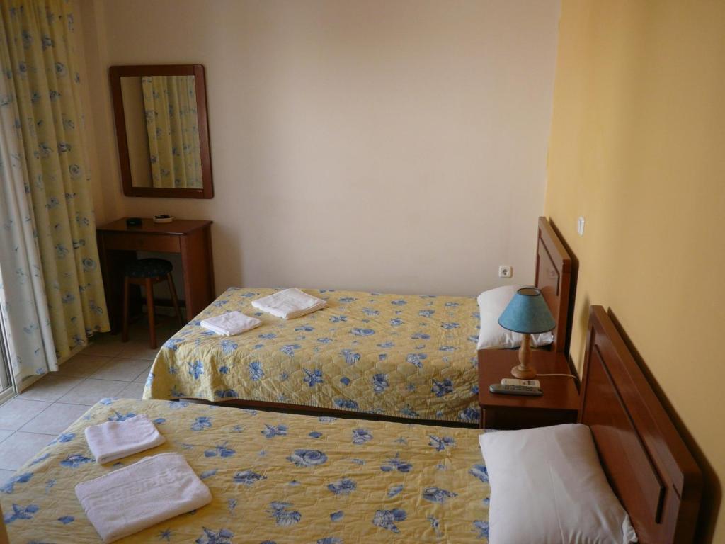 Peter & Tony Rooms Ґаліссас Номер фото